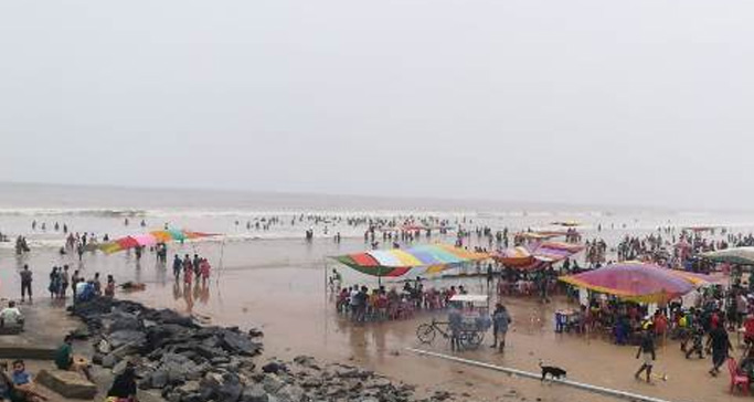 udaipur-beach