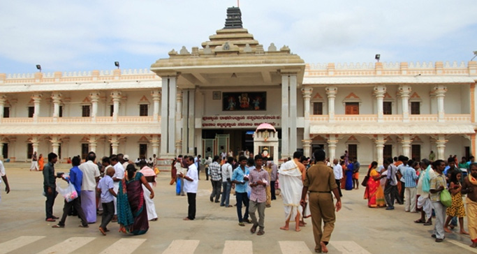raghavendra-swamy-temple